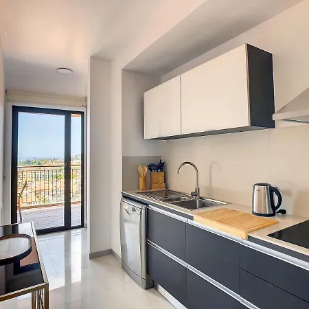 Arigato By Lovelystay 푼샬